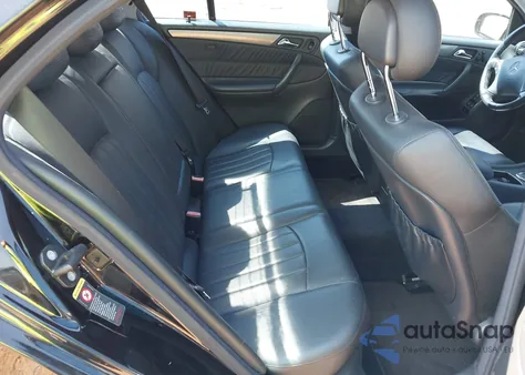 2003 Mercedes-Benz C 32 Amg z USA, uszkodzony, nr VIN WDBRF65J53F409508